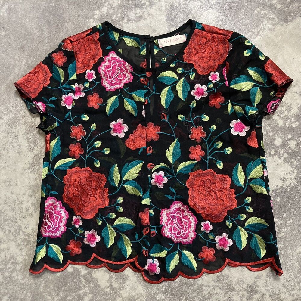 Eight Sixty Revolve Shirt Small‎ Black Floral Embroidered Crop Short Sleeve